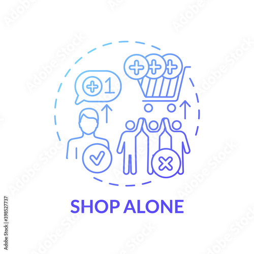 Shopping alone concept icon. Financial advantage idea thin line illustration. Shopping with friends or family. Single shopper. Money-saving hack. Vector isolated outline RGB color drawing © bsd studio
