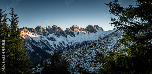 Kalkkögel Gebirge in den Alpen im Winter