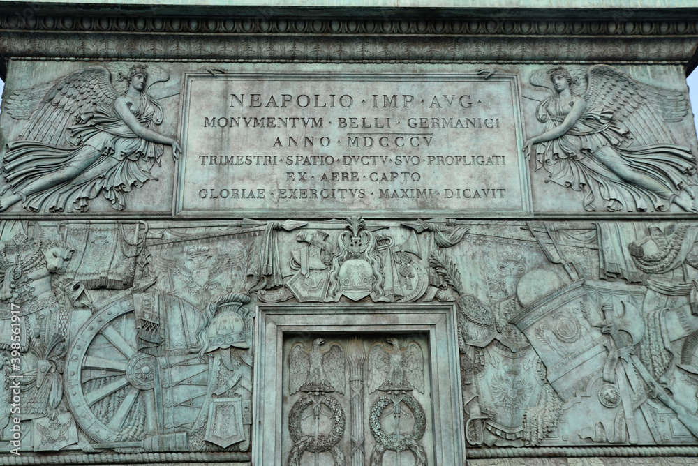 Bas-relief de la colonne Vendôme à Paris, France