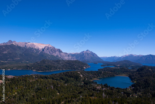 lake and mountains Bariloche © samanta