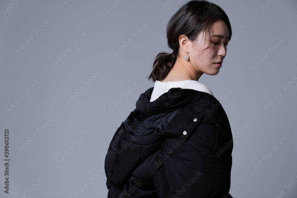 クールな女性 クールな女性