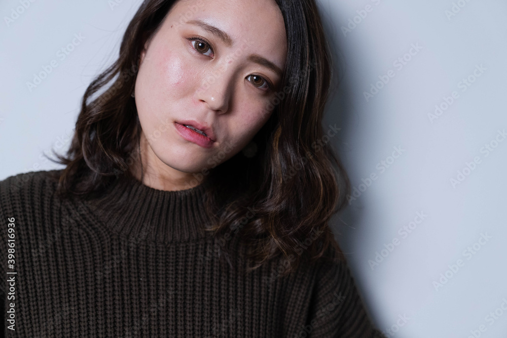 クールな女性 クールな女性