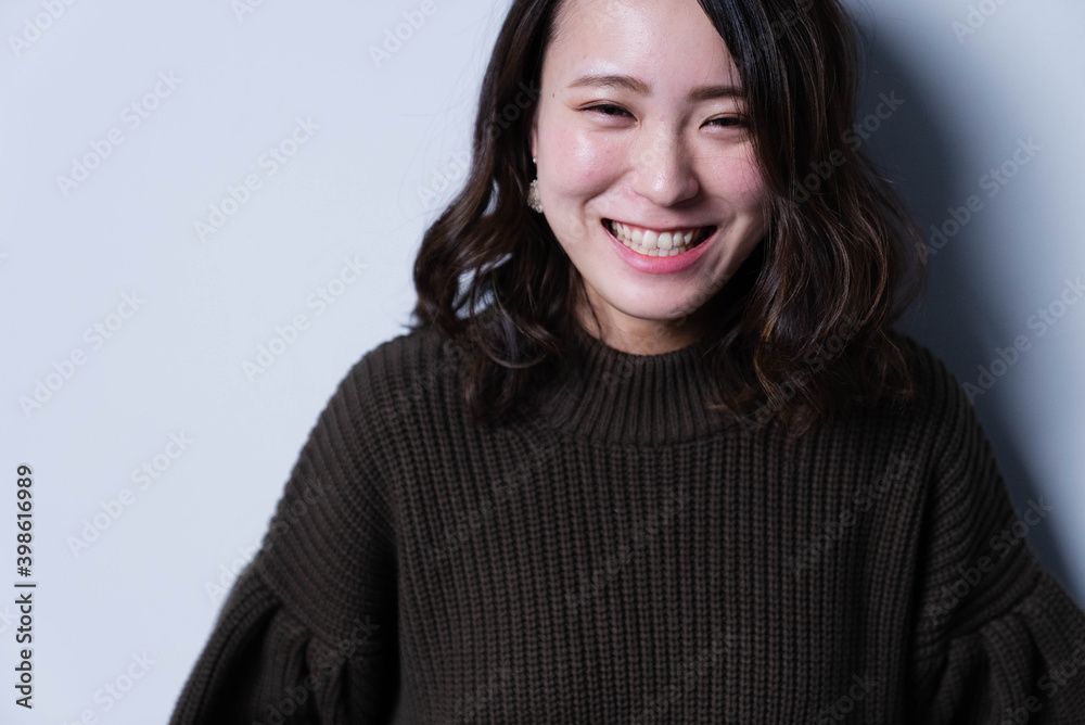 クールな女性 クールな女性