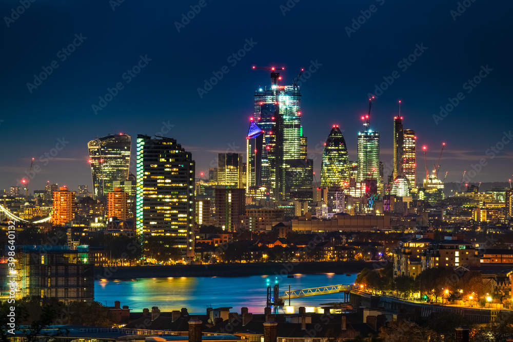 London financial district at night 