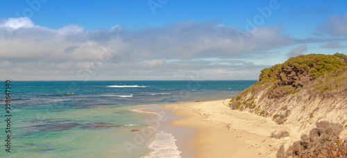 View to the indian ocean from an outlook at the four Mile Beach in the Fitzgerald River National Park west of Hopetoun, Western Australia