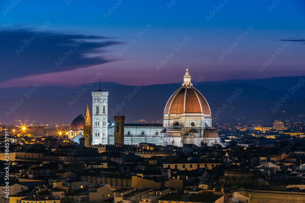 Night view of Cattedrale di Santa Maria del Fiore (Florence Cathedral)