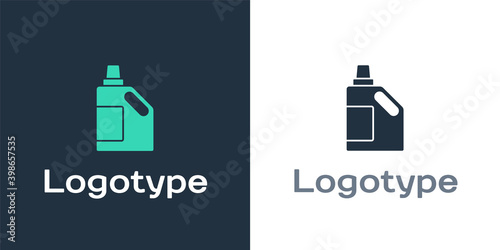 Logotype Plastic bottle for laundry detergent, bleach, dishwashing liquid or another cleaning agent icon isolated on white background. Logo design template element. Vector.