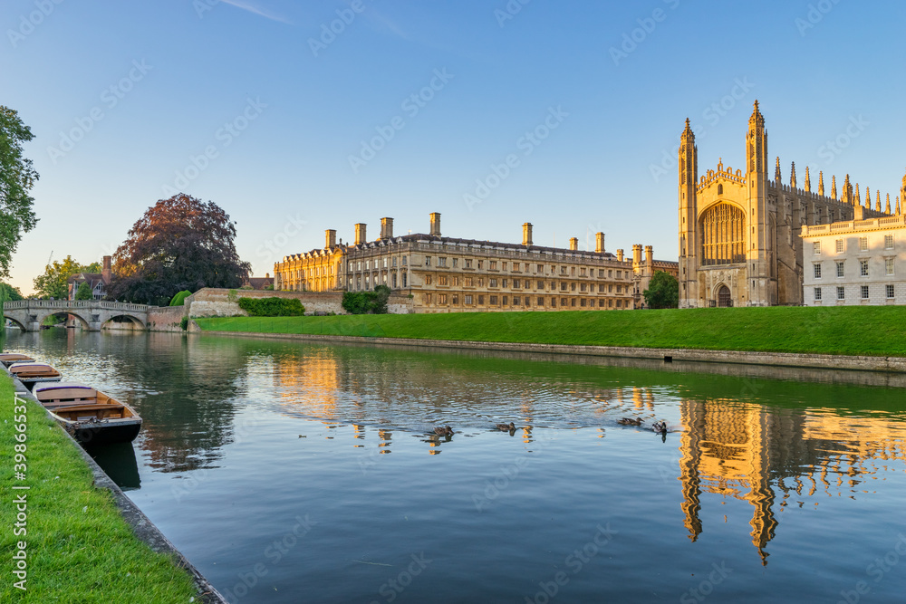 Evening scenery of Cambridge with little ducks in river Cam
