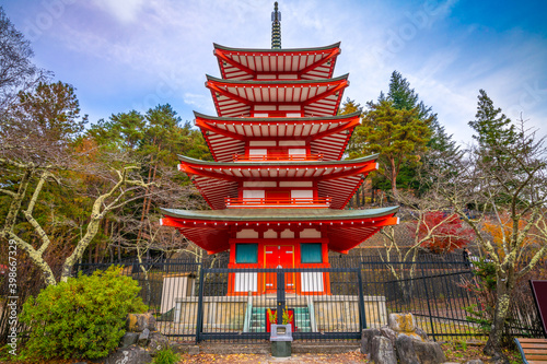 Tableau sur toile Chureito Pagoda in Yamanashi, Japan