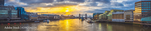London sunrise panorama with Tower Bridge in the background 