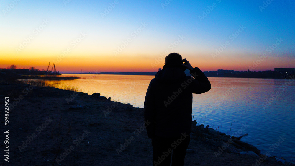 Fototapeta premium silhouette of a person
