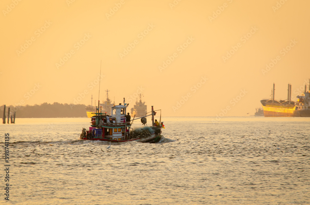 fisherman's boat is sailing to the Gulf of Thailand to fish. fisherman's boat is sailing to the Gulf of Thailand to fish.