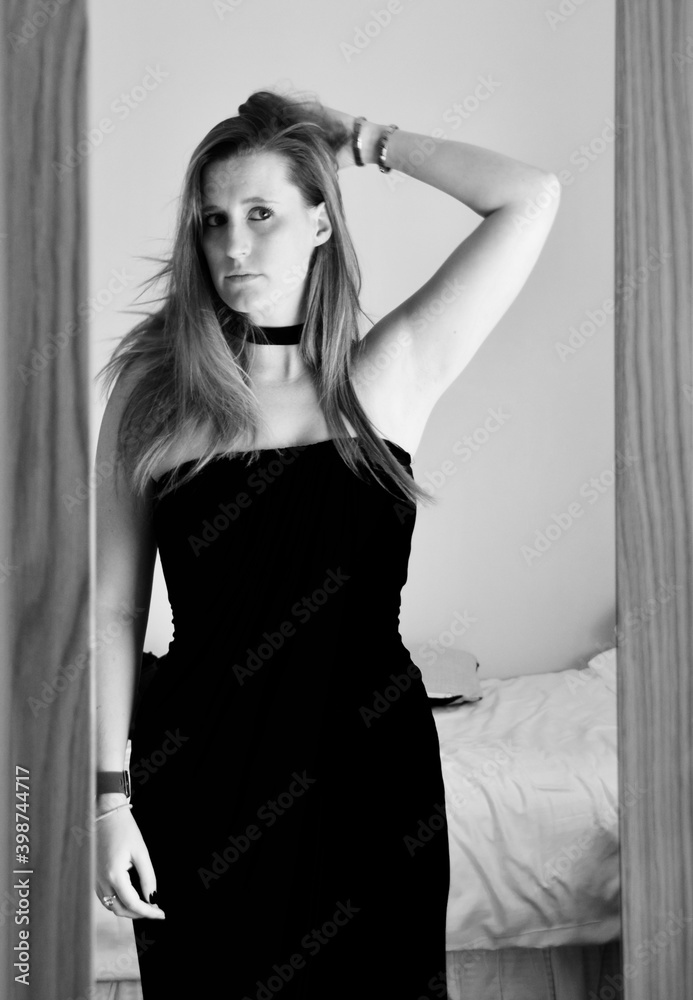 Portrait of a woman in the Mirror
Portrait of a woman in the Mirror