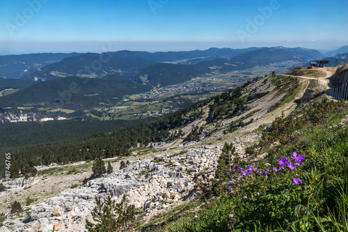 Paysage du Vercors en été à Villard de Lans  , Alpes , France photo