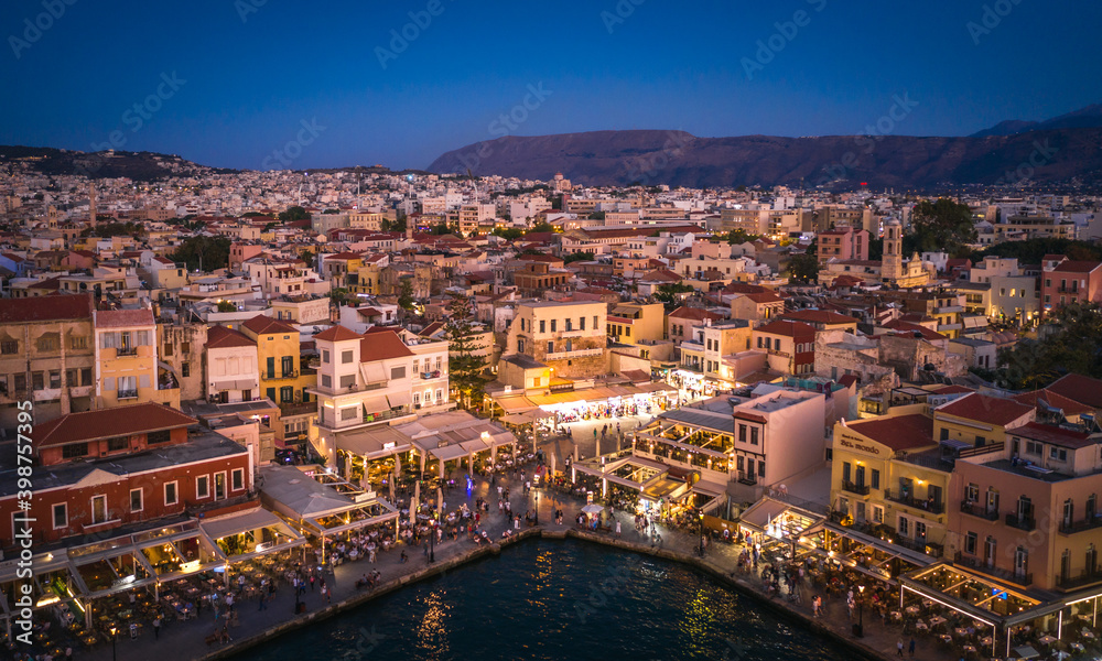Obraz premium Old Center of Chania Cityscape with Ancient Venetian Port At Blue Hour in Crete, Greece