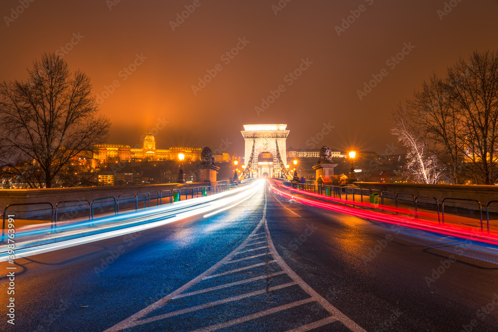 Chain Bridge in Budapest at night. Hungary 