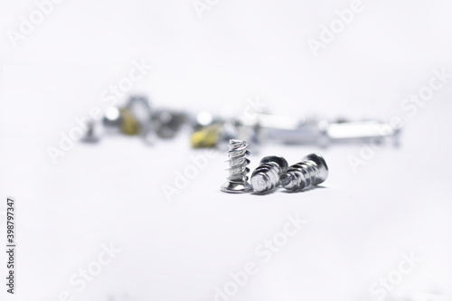 picture of screws on a white background  © abdenour