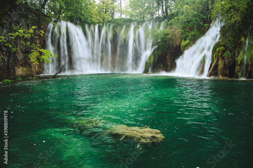 Fototapeta Naklejka Na Ścianę i Meble -  Plitvice Lakes beautiful nature, wood bridge. lakes, waterfall, rainbow, rivers.