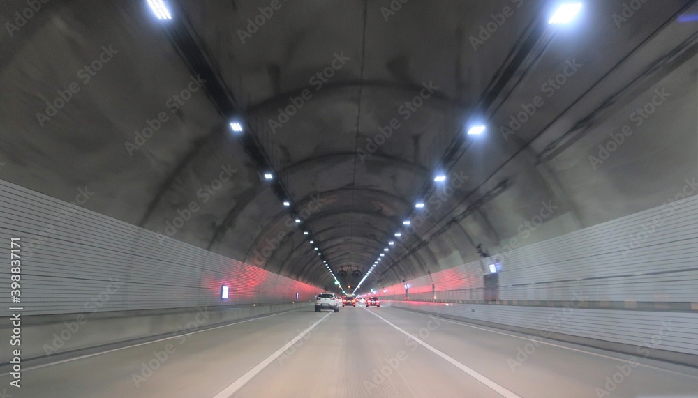 터널 주행