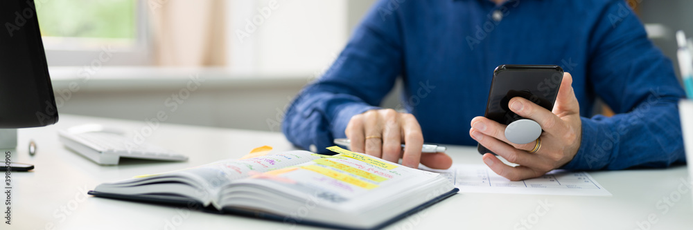 Fototapeta premium Employee Task List Schedule For A Week