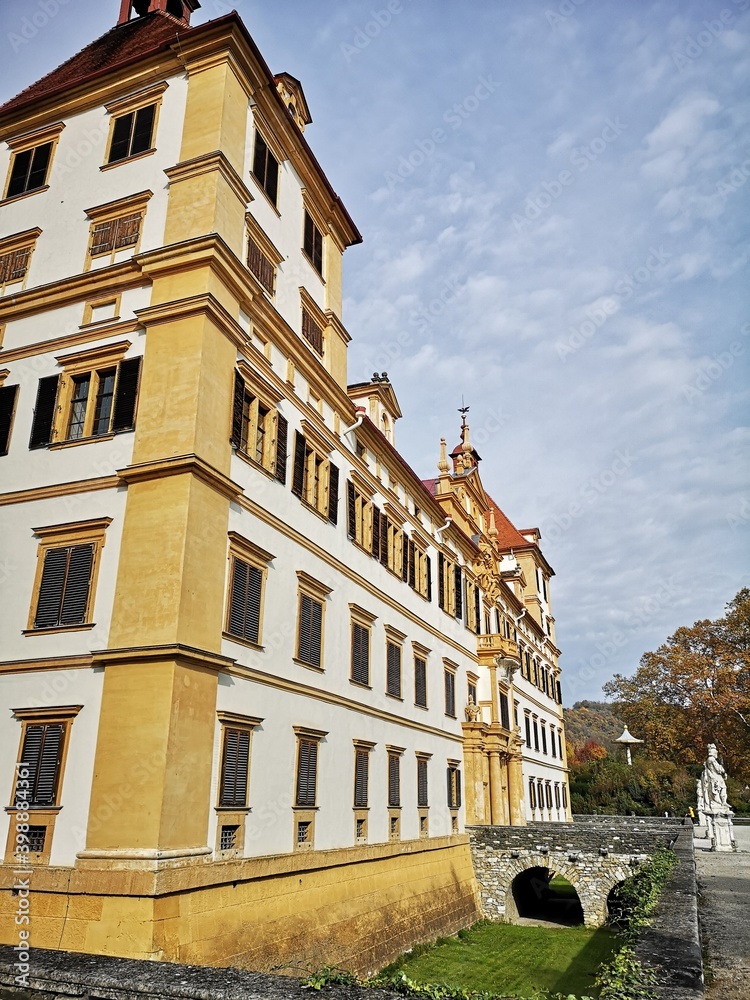 Schloss Eggenberg Graz im Herbst