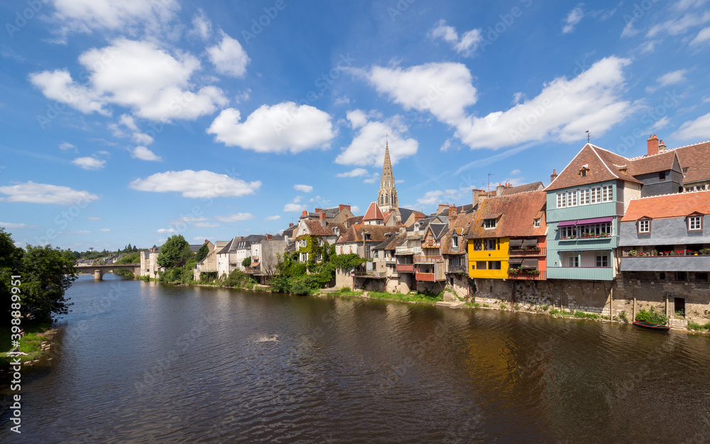 Naklejka premium Argenton sur Creuse on a summer day, France