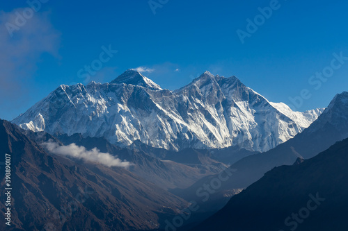 Mount Everest © tomopitman