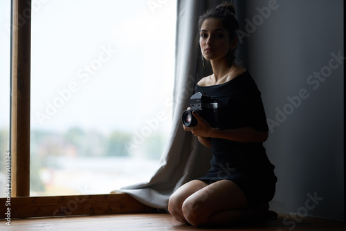 happy woman photographer indoors silhouette model evening dress Free Download happy woman photographer indoors silhouette model evening dress - GFXLoad