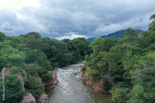 Río Guatapuri.
Río del departamento del Cesar, en la Costa Atlántica de Colombia. Nace en la laguna Curigua, en la Sierra Nevada de Santa Marta photo