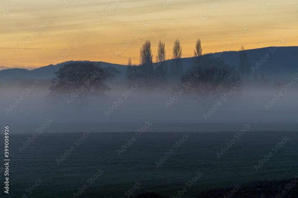 Fototapeta premium sunrise over the lake