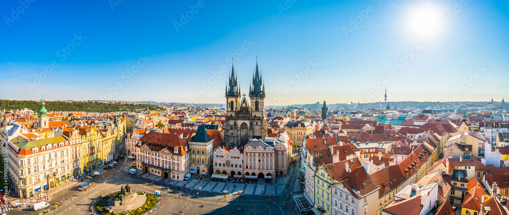 Obraz premium Old Town square with Tyn Church in Prague, Czech Republic