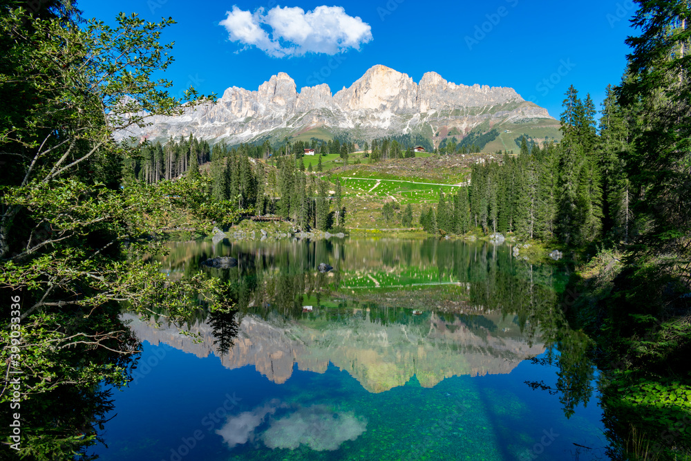 Φωτογραφία Italy, Trentino, Riva del Garda - 26 July 2020 - Enchanting view of Riva del Gar