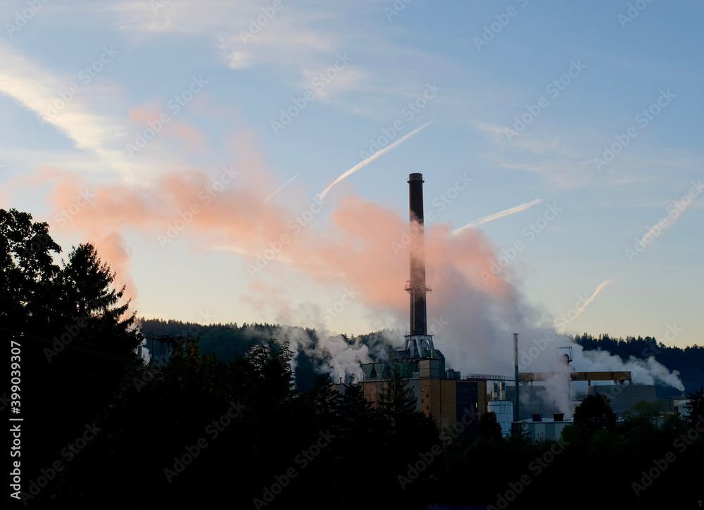 Fabrik am Morgen 