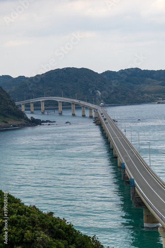 Wallpaper Mural 冬の角島大橋 Torontodigital.ca