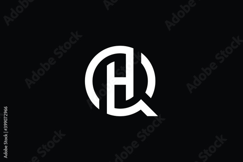 QH logo letter design on luxury background. HQ logo monogram initials letter concept. QH icon logo design. HQ elegant and Professional letter icon design on black background. Q H HQ QH photo