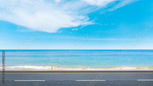 Fototapeta Naklejka Na Ścianę i Meble -  Beautiful beaches road in Thailand.