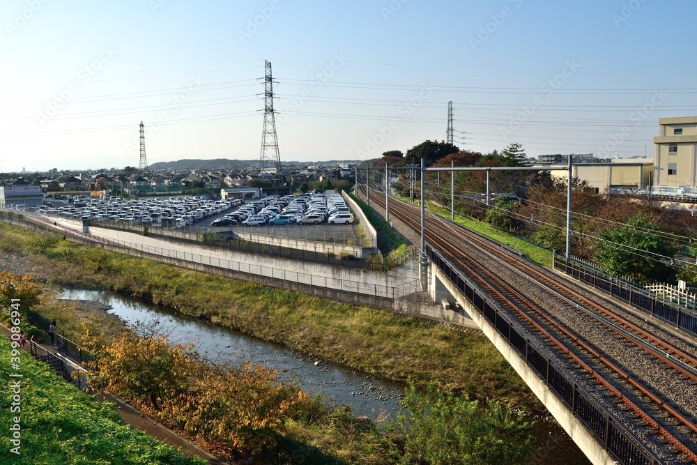 空堀川と西武多摩湖線線路