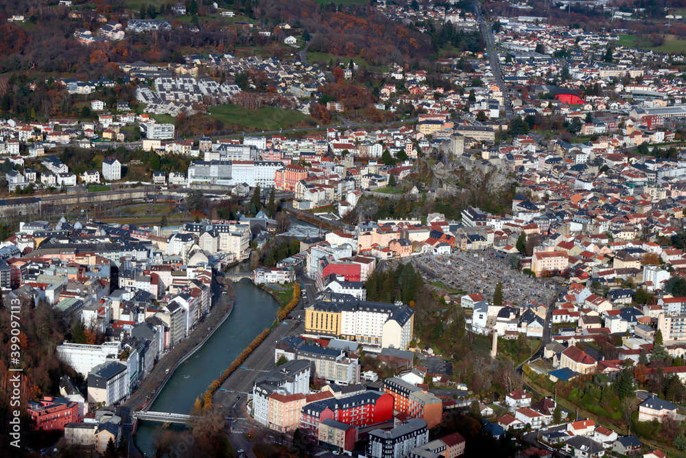 Ville de Lourdes et ses environs - Hautes Pyrénées