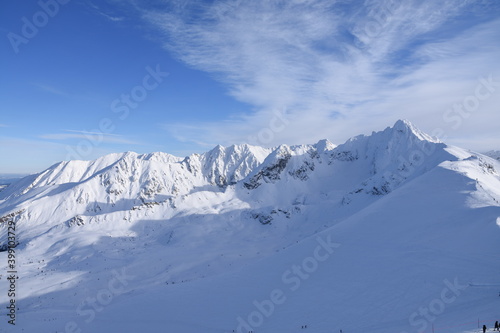 Tatry zima, śnieg, kolej na Kasprowy Wierch, kolej krzesełkowa, stok narciarski © Albin Marciniak