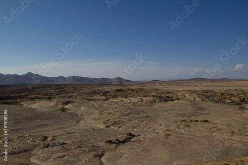 Landschaft im S  den Namibias