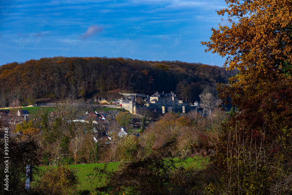 Obraz premium The Dutch hilly landscape seen from the Pietersberg (english Pieter mountain) with a view on the border villages Kanne (Belgium) and Neercanne (Netherlands)