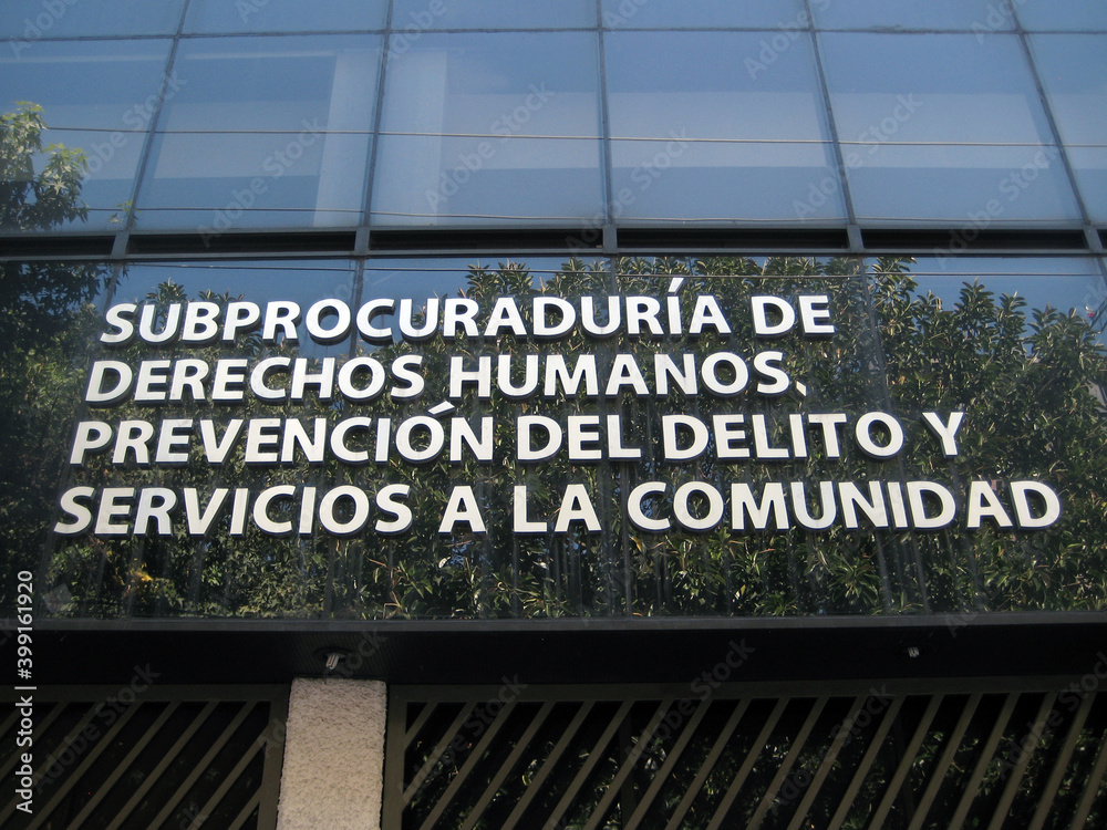 Obraz premium Close up pictures of tribunal city in Mexico city presenting some Mexican government offices