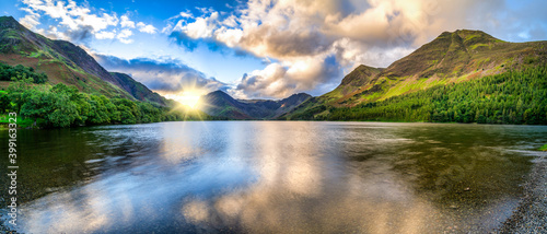 Fototapeta Naklejka Na Ścianę i Meble -  Buttermere lake panroama at sunrise. Lake District park. Cumbria. England