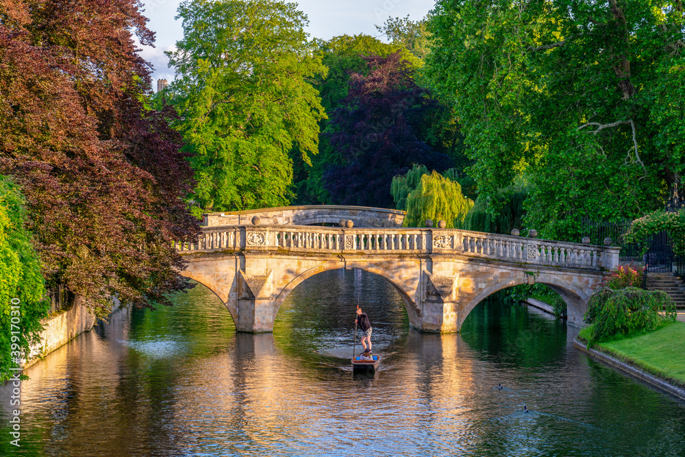 Traditional stone bridge at the Cam river in Cambridge city in England Traditional stone bridge at the Cam river in Cambridge city in England