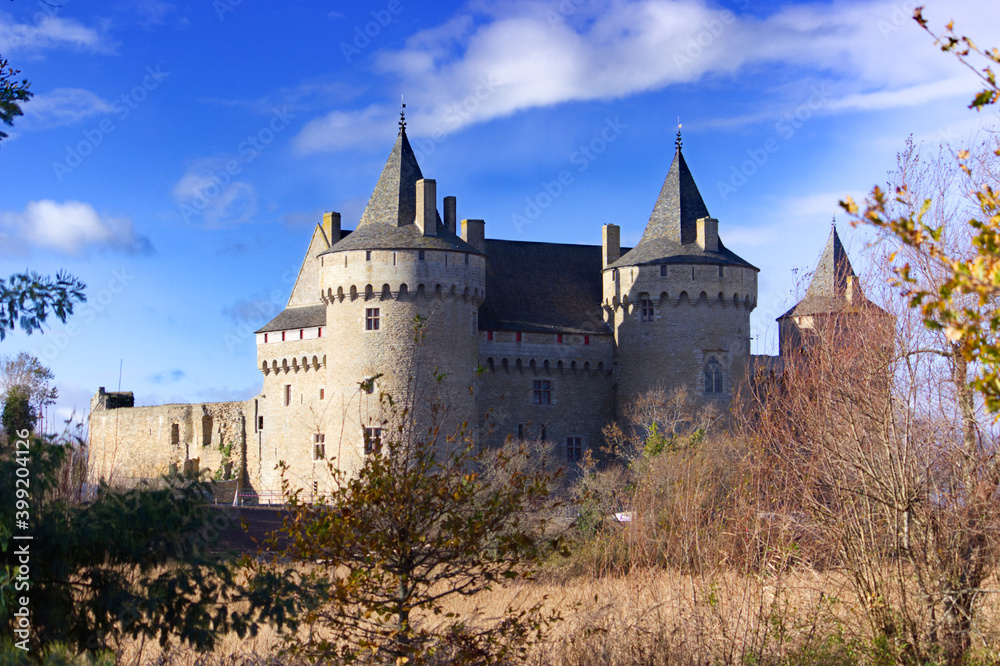 Le Château de Sucinio à Sarzeau dans le Morbihan en Bretagne pendant l’automne