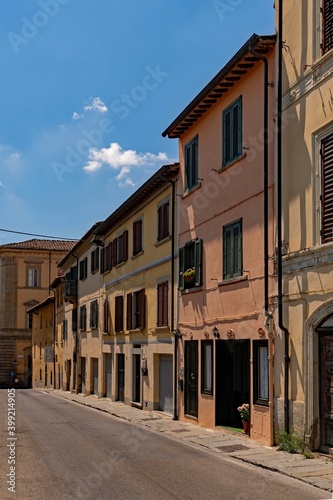 Häuser in der Altstadt von Arezzo in der Toskana in Italien 