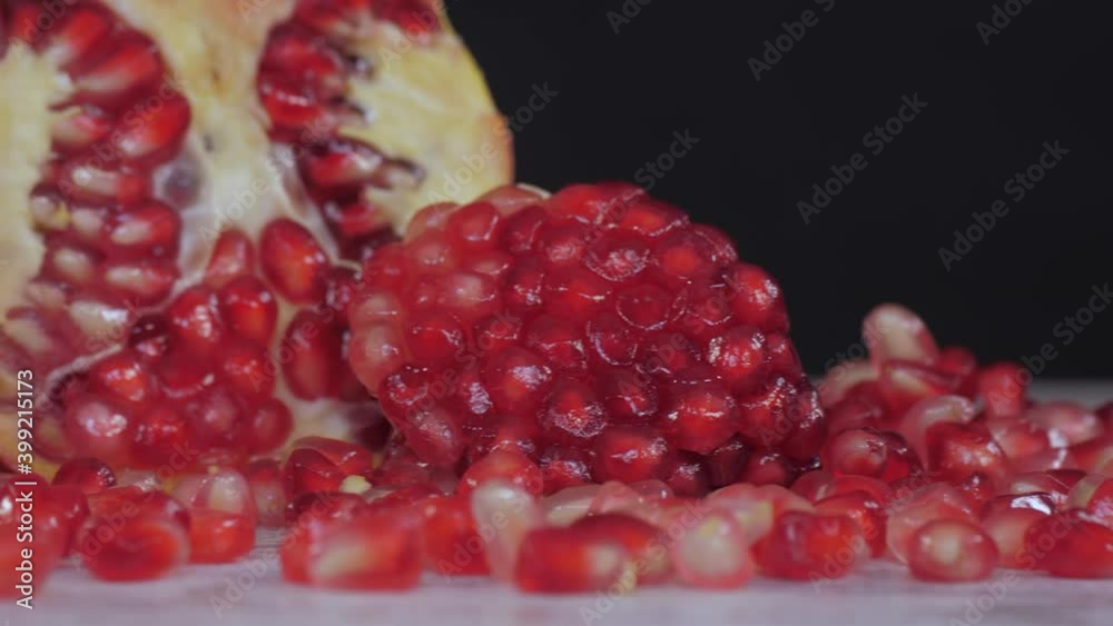 pomegranate seeds fruit macro 4k pomegranate seeds fruit macro 4k