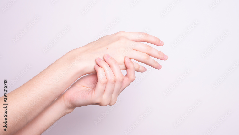 arm muscle massage, unpleasant pain in the arms arm muscle massage, unpleasant pain in the arms