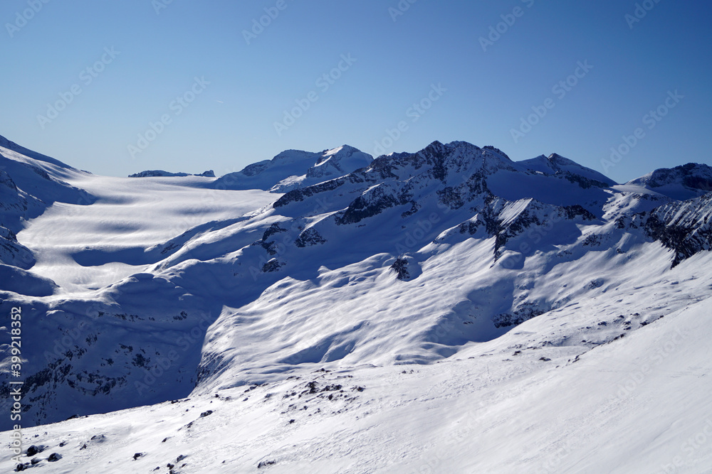 Panorama del ghiacciaio del presena visto dalla cima del gran paradiso, passo del tonale, trentino alto adige, italia