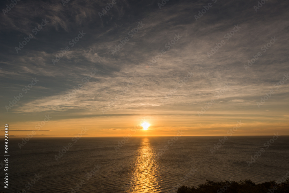 日本海に沈む夕日